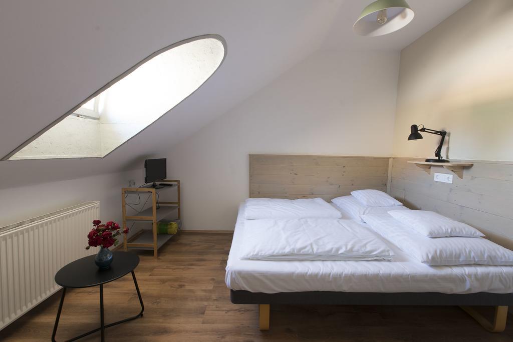 Plitzner Belvarosi Apartmanhaz Eger Exterior photo