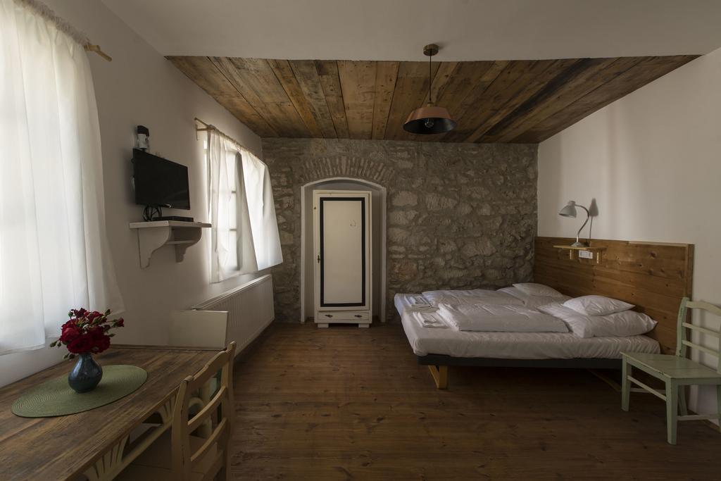 Plitzner Belvarosi Apartmanhaz Eger Exterior photo