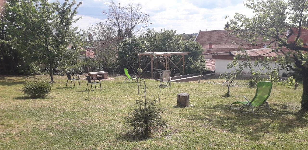 Plitzner Belvarosi Apartmanhaz Eger Exterior photo